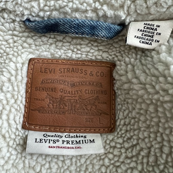 Levi’s Sherpa/Jean Trucker Jacket - Picture 12 of 13
